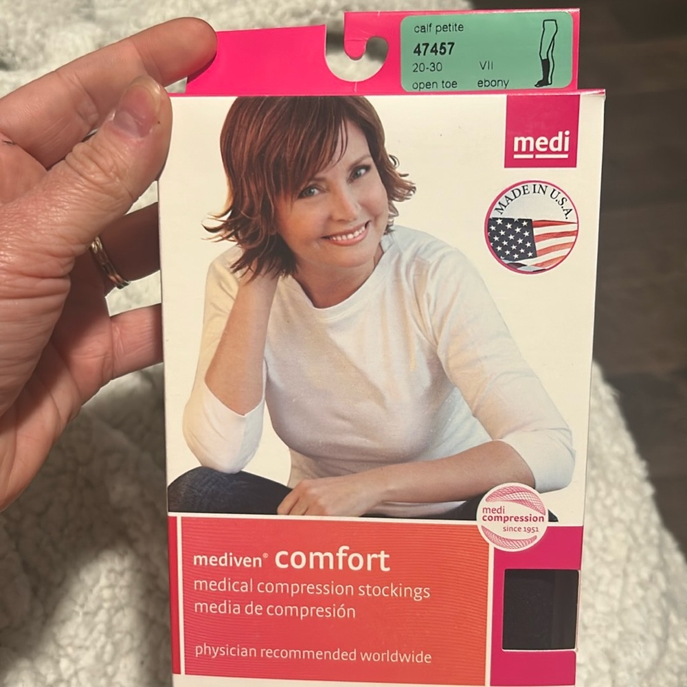 Mediven 47457 compression calf stocking 20-30mmHg open toe ebony VII
